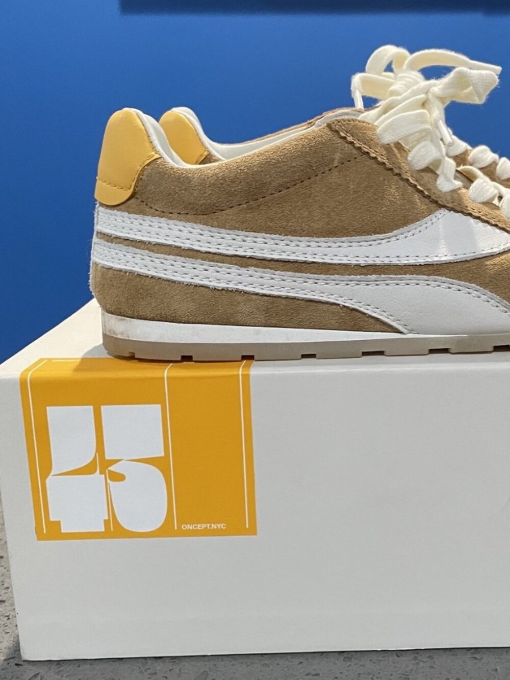 Oncept Sneaker brown, size 8